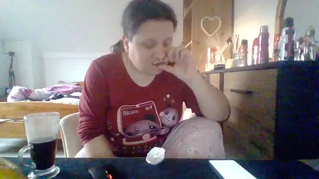 Snapshot of ReifeVenna chatting on February 4, 3:15 pm ReifeVenna online show from February 4, 3:15 pm