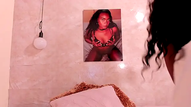 NicolVilla online show from March 10, 12:48 pm