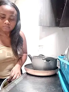 Snapshot of NicolVilla chatting on June 10, 1:21 pm NicolVilla online show from June 10, 1:21 pm