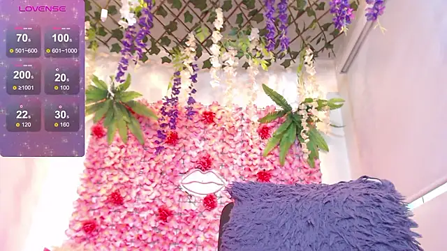 BLONDE SEXYHOT online show from March 13, 4:46 pm