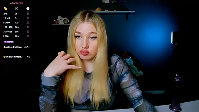 juli kisss online show from January 16, 1:58 am