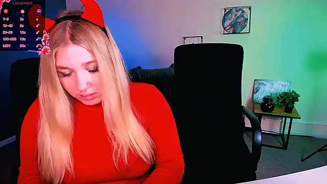 juli kisss online show from February 8, 11:24 pm