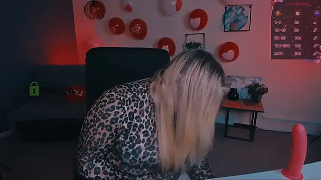 juli kisss online show from February 21, 12:39 pm