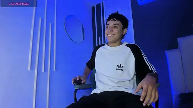 Austin Cardieff online show from March 4, 3:22 am