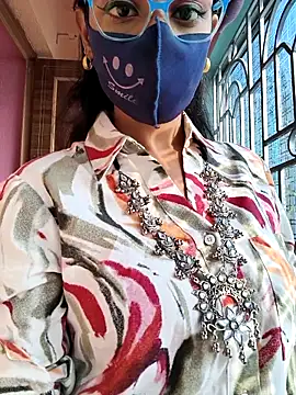 wild bong queen online show from November 12, 9:32 am