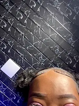 Thyana LS online show from November 1, 1:24 pm