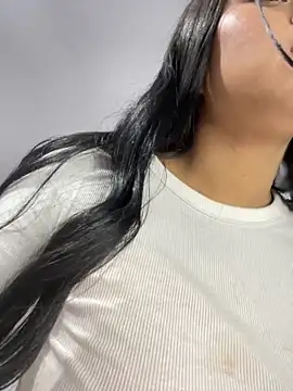 Snapshot of Estefanii- chatting on January 24, 7:30 am Estefanii- online show from January 24, 7:30 am