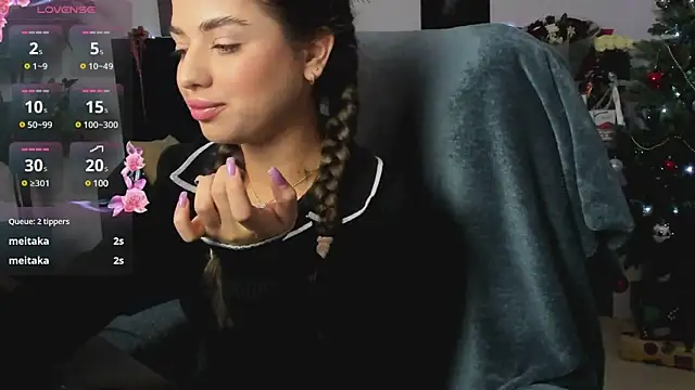 Snapshot of CharleneWoods chatting on December 30, 8:10 am CharleneWoods online show from December 30, 8:10 am