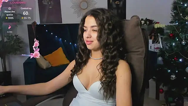 Snapshot of CharleneWoods chatting on December 31, 7:42 am CharleneWoods online show from December 31, 7:42 am