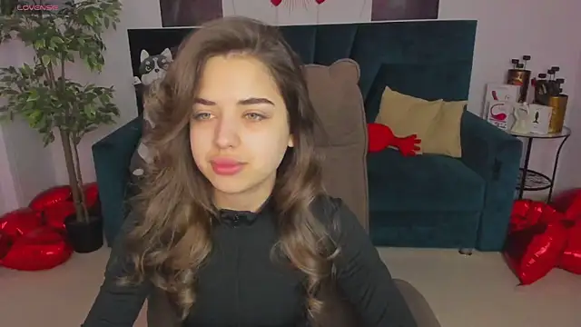 Snapshot of CharleneWoods chatting on February 11, 4:33 am CharleneWoods online show from February 11, 4:33 am