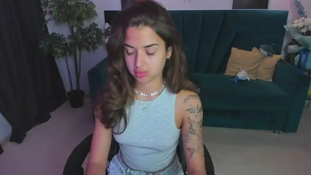 Snapshot of CharleneWoods chatting on September 20, 2:18 pm CharleneWoods online show from September 20, 2:18 pm