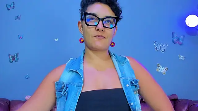 Kaira mosse online show from January 16, 11:47 am