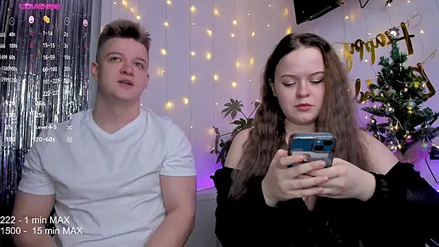 Hanna and Justin online show from December 12, 6:42 pm