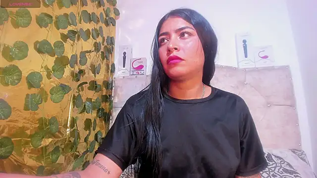 Snapshot of cristalconnorr chatting on November 8, 5:01 pm cristalconnorr online show from November 8, 5:01 pm