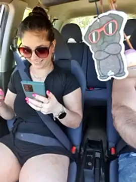 Snapshot of CoelhinhaGostosa chatting on December 18, 3:51 pm CoelhinhaGostosa online show from December 18, 3:51 pm