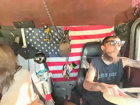 XMeF10 online show from October 20, 1:33 pm