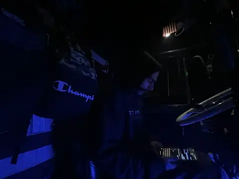 XMeF10 online show from November 5, 9:42 am