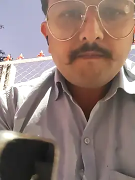 Snapshot of Akhil3290 chatting on January 27, 1:30 pm Akhil3290 online show from January 27, 1:30 pm