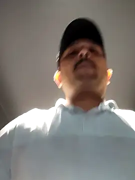 Snapshot of Akhil3290 chatting on March 17, 4:22 pm Akhil3290 online show from March 17, 4:22 pm