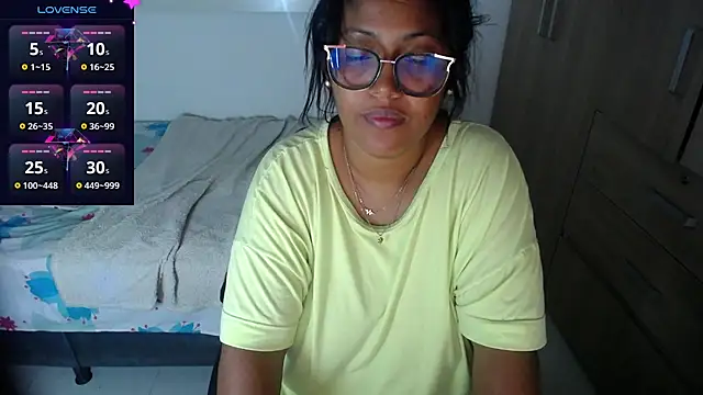 Snapshot of miajoseph_ chatting on February 27, 5:13 am miajoseph online show from February 27, 5:13 am