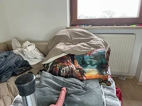 Snapshot of See_my_Boobs_ chatting on February 5, 11:04 am See my Boobs online show from February 5, 11:04 am