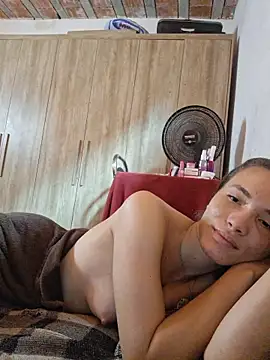 HelenHoltz online show from March 5, 1:51 pm