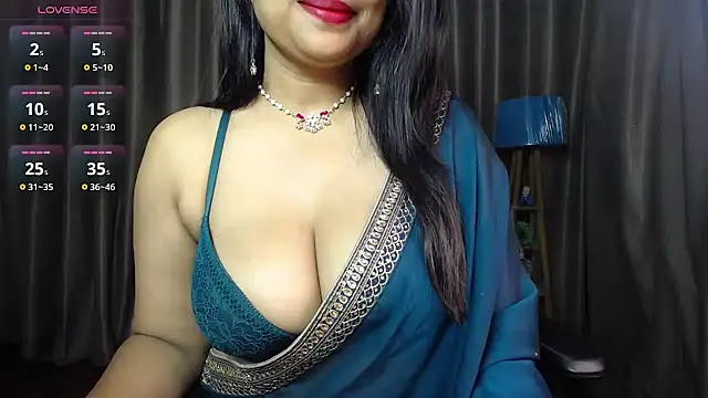 Snapshot of _Kamakshi chatting on July 10, 5:59 pm Kamakshi online show from July 10, 5:59 pm