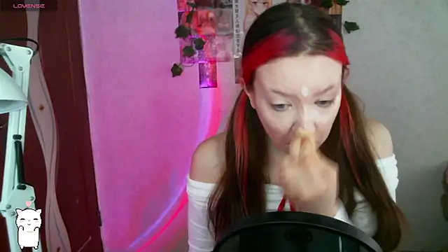 SweetieMollyy online show from February 27, 7:34 am