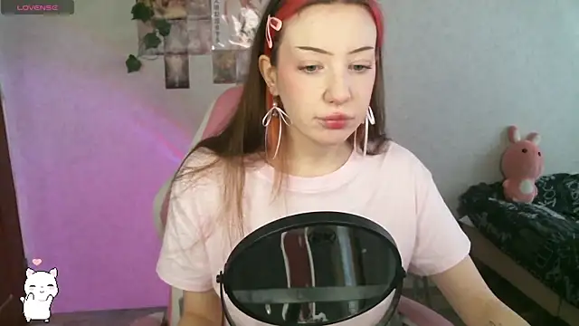 SweetieMollyy online show from March 3, 7:54 am