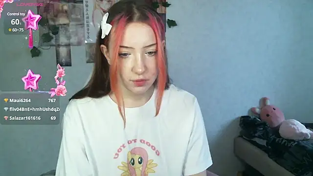 SweetieMollyy online show from March 13, 10:26 am