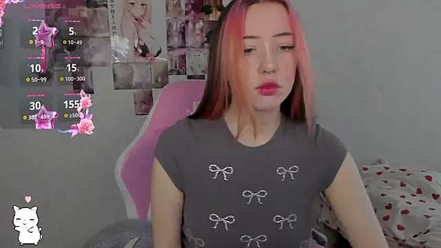 SweetieMollyy online show from March 17, 7:35 am