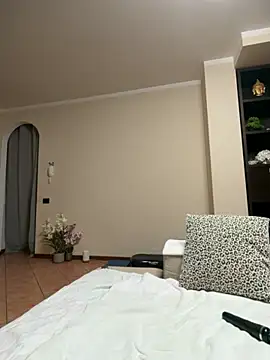 MichelleCara online show from November 5, 7:52 am