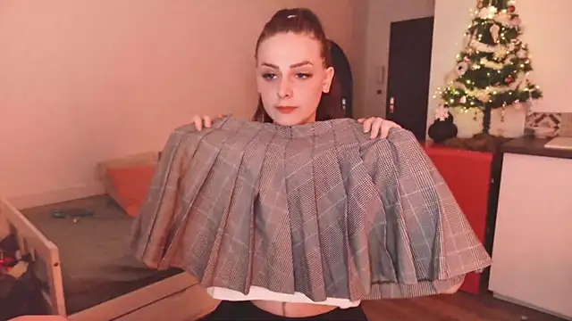 ce leste   online show from December 20, 4:14 pm