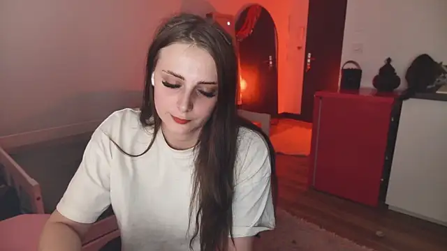 ce leste   online show from February 13, 10:39 pm