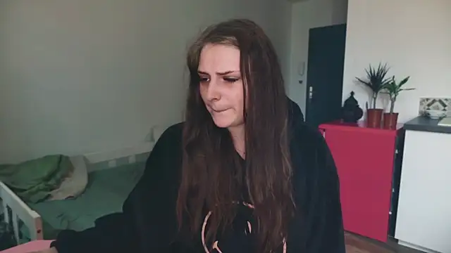 ce leste   online show from February 28, 1:01 pm