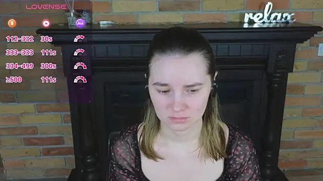 Ellie Sunset online show from April 13, 8:20 am