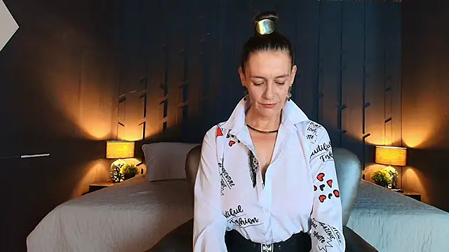 LeanaMature online show from September 30, 11:26 am