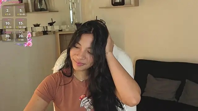 Saray reyes online show from December 1, 11:48 am