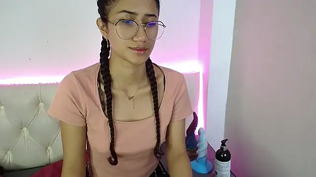KaitlynLoveCam online show from February 13, 4:11 am