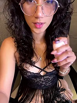 Snapshot of KaitlynLoveCam chatting on January 16, 10:14 pm KaitlynLoveCam online show from January 16, 10:14 pm