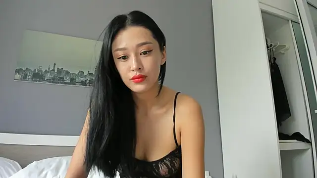 Snapshot of yumisunn chatting on November 12, 4:02 am yumisunn online show from November 12, 4:02 am