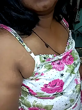 Snapshot of niketa__ chatting on February 12, 12:27 am niketa online show from February 12, 12:27 am