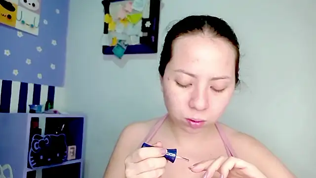 PetiteIvoryQueen19 online show from June 20, 3:42 am