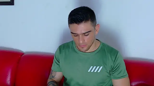 Sexy Alejandro  online show from February 16, 5:20 pm