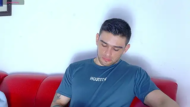 Sexy Alejandro  online show from March 20, 11:48 am