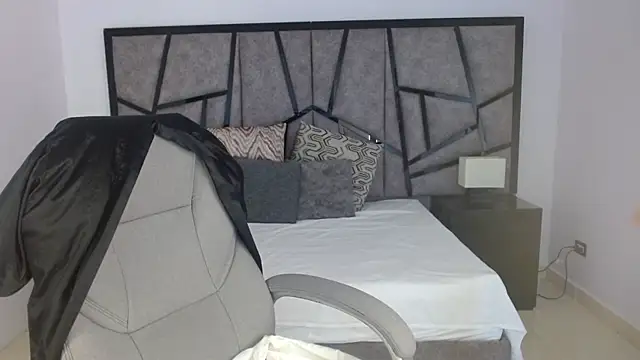 adhara cortez online show from February 19, 8:49 pm