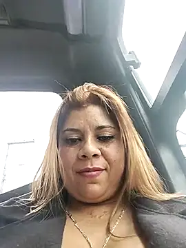 Snapshot of Laura-Hernandez chatting on March 1, 6:00 pm Laura-Hernandez online show from March 1, 6:00 pm