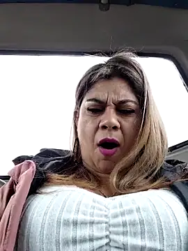 Laura-Hernandez online show from November 25, 2:39 pm