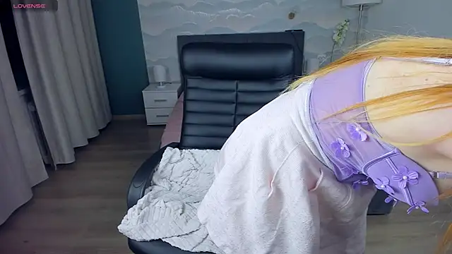 Snapshot of Melissa_Nets chatting on October 30, 4:25 am Melissa Nets online show from October 30, 4:25 am