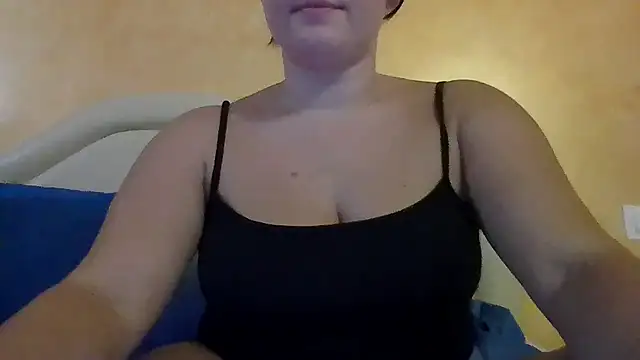 Chicamora online show from September 23, 8:01 pm